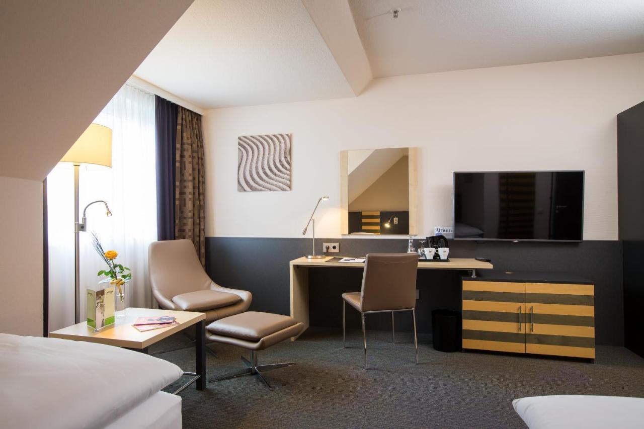 Lindner Hotel Frankfurt Hochst, Part Of Jdv By Hyatt Frankfurt am Main Exteriör bild