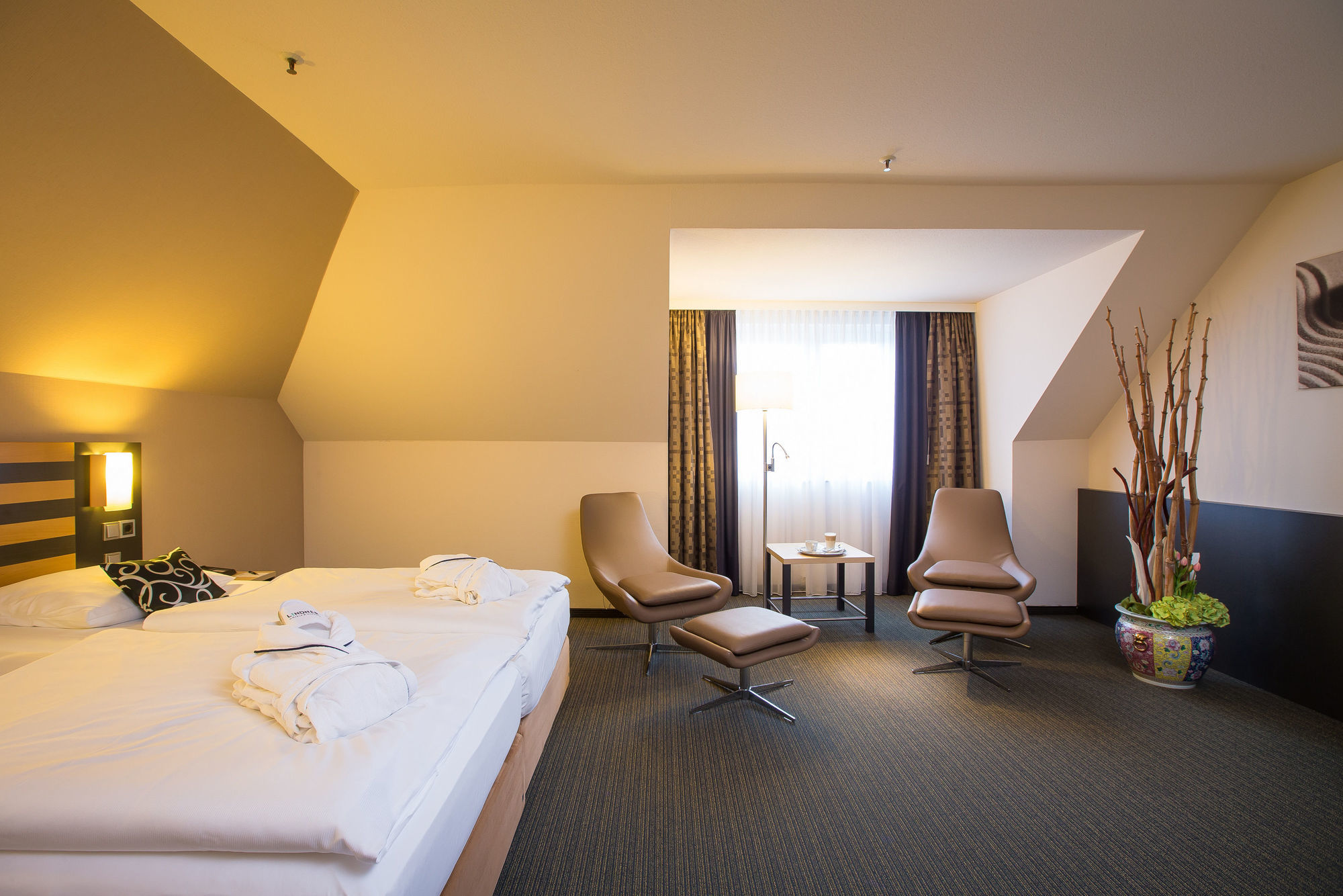 Lindner Hotel Frankfurt Hochst, Part Of Jdv By Hyatt Frankfurt am Main Rum bild